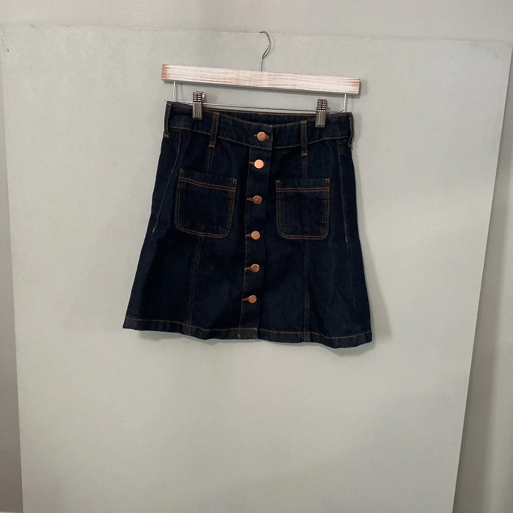 H&M Divided Dark Wash Denim Button Front‎ A-Line Midi Skirt Size 6 - Picture 2 of 5
